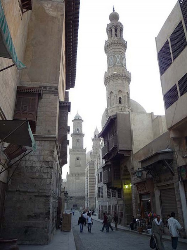 Улица Аль-Муиз
