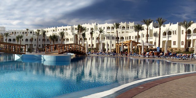 Отель Sunrise Select Diamond Beach Resort 5*