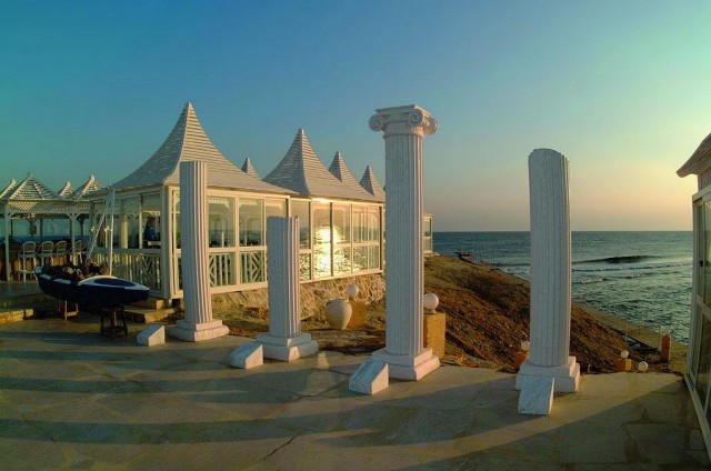 Отель Kahramana Beach Resort 4*