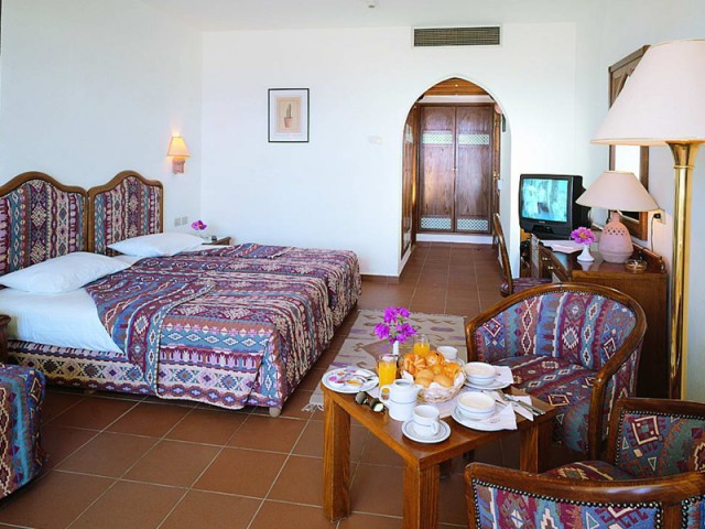 Отель Domina Coral Bay Oasis 5* 