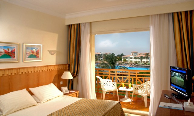 отель Dana Beach Resort 5* 