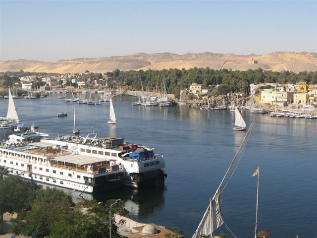 Круизы на новых  лайнерах  по Нилу и озеру Насер
