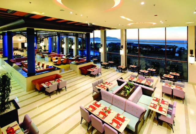 Отель Grand Rotana Resort&Spa