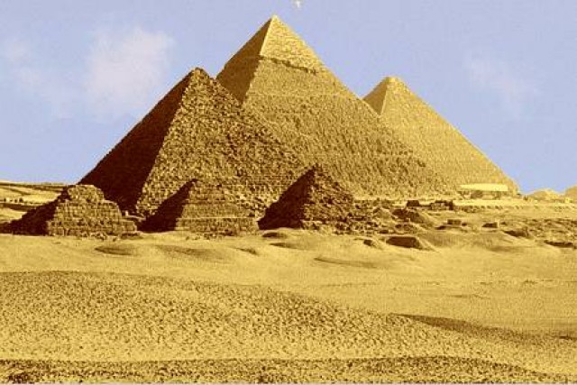 Для посещения туристов открылась пирамида Хефрена